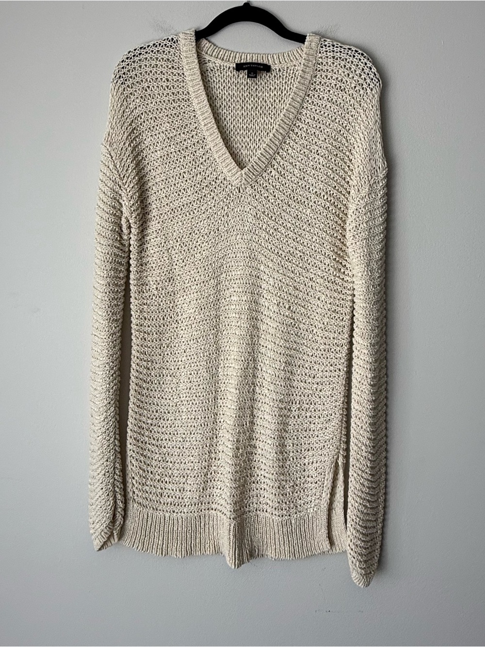 Ann Taylor Cream Open-Knit V-Neck Sweater